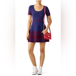 Diane Von Furstenberg Knit Short Sleeve Dress Size Medium